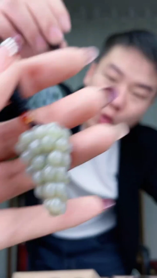 【闪购商品】和田玉挂件未镶嵌拍一发一，多样性发货！