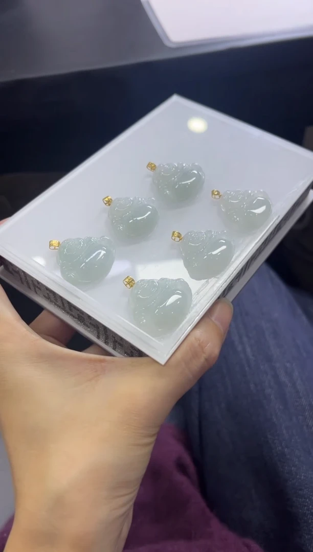 颈饰18K金镶嵌翡翠Q188/多样性发一件/配绳子