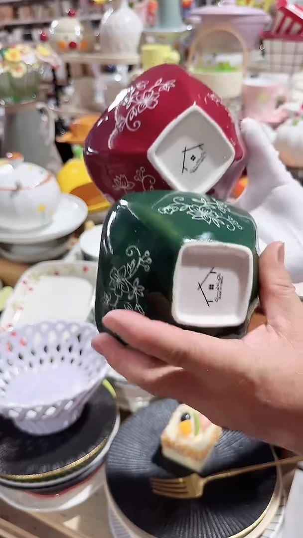 碗2个四角碗 微瑕凑满20元包邮