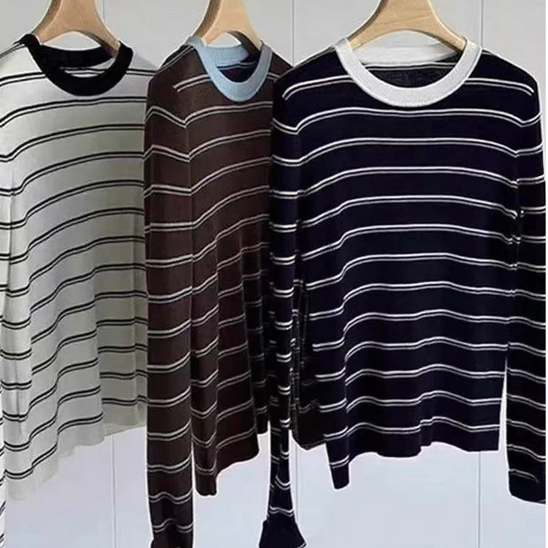 秋季新款简约百搭条纹针织打底衫撞色领口圆领长袖显瘦针织衫女