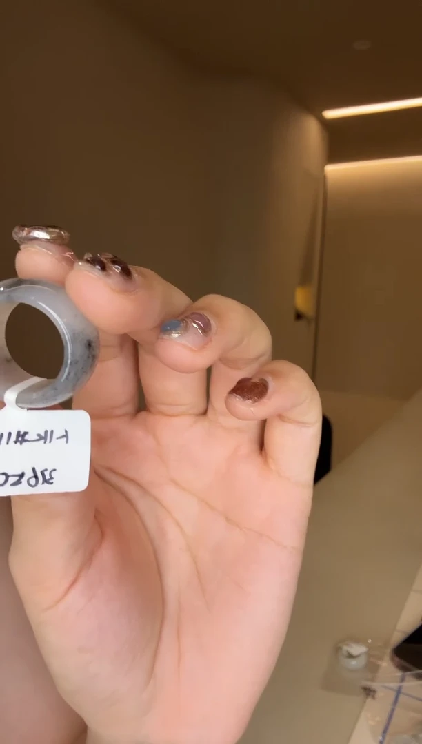 和田玉戒指未镶嵌11码白点墨轮胎多样性发其一