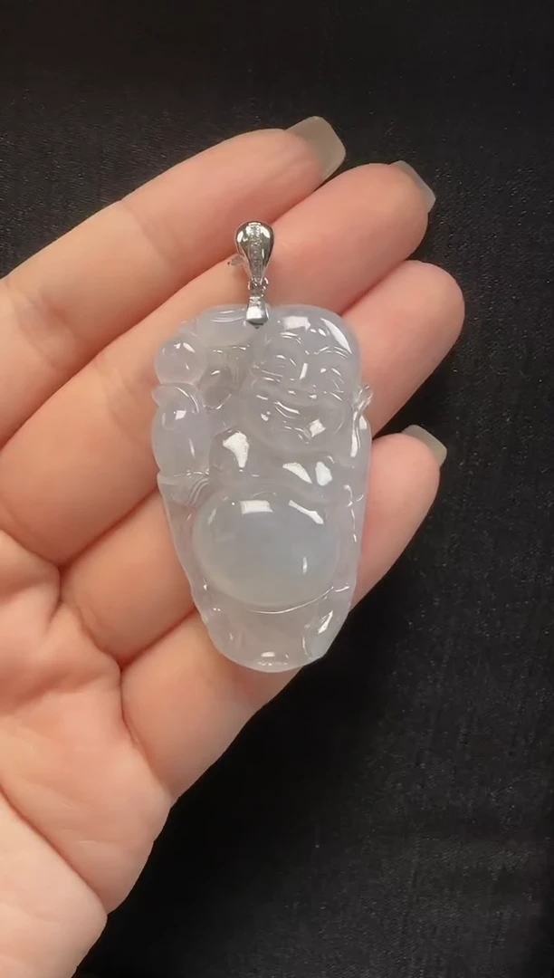 颈饰18K金镶嵌翡翠323玉佛一个