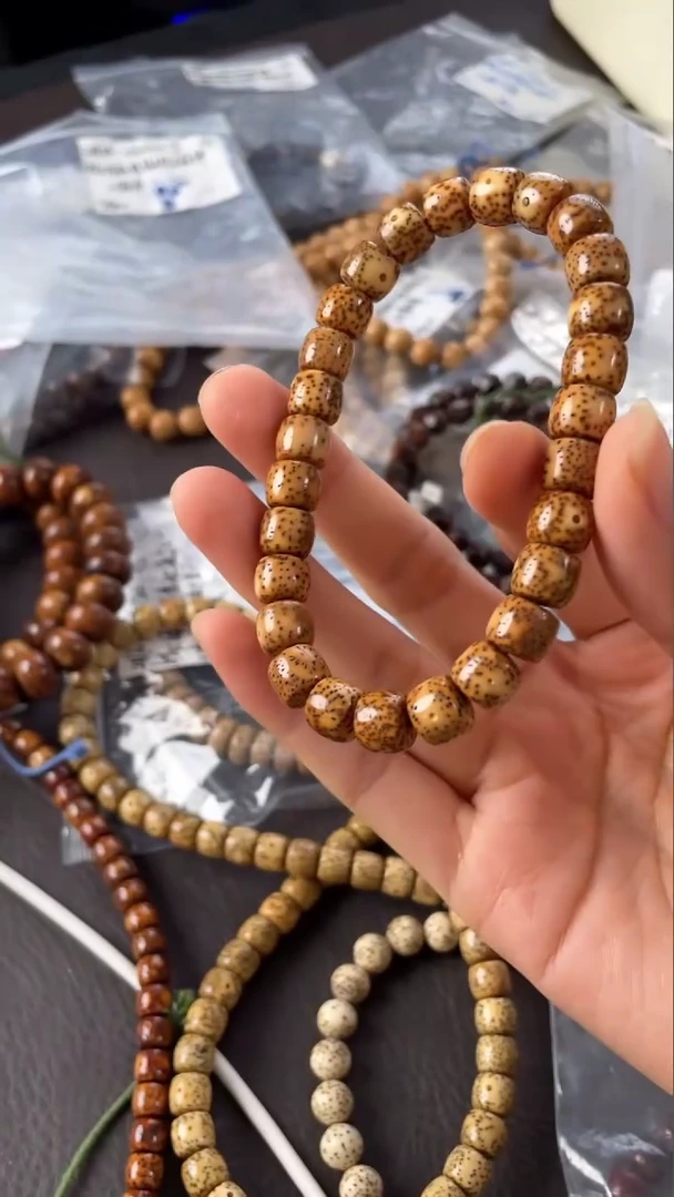 星月菩提手串精工级陈籽直切9*8手串（深）