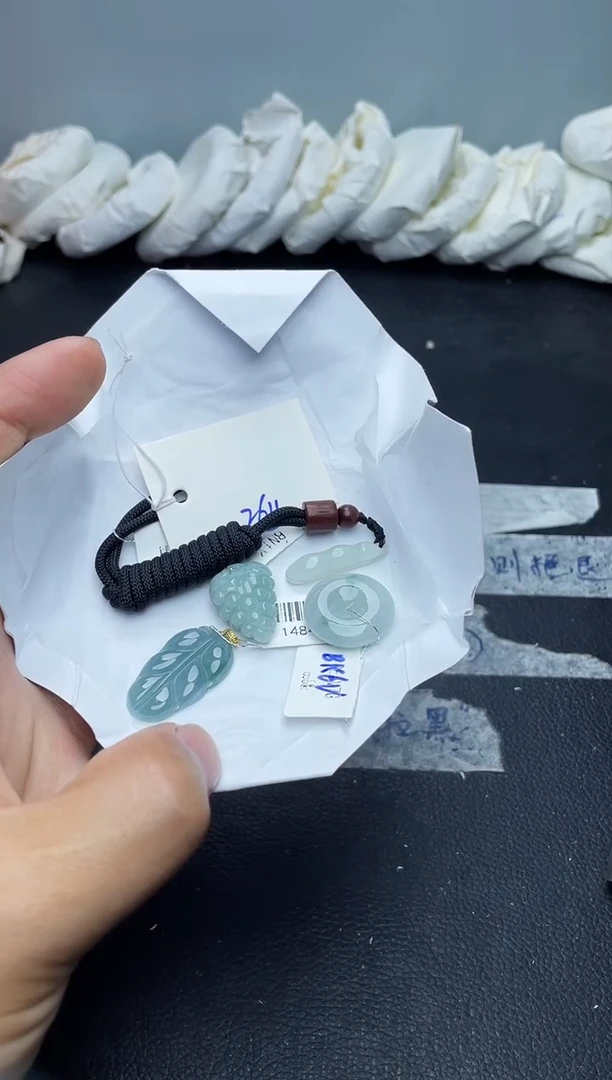 未镶嵌手镯翡翠264