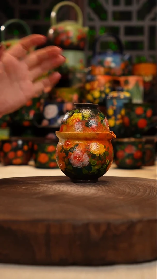 油画 釉下彩  宝瓶