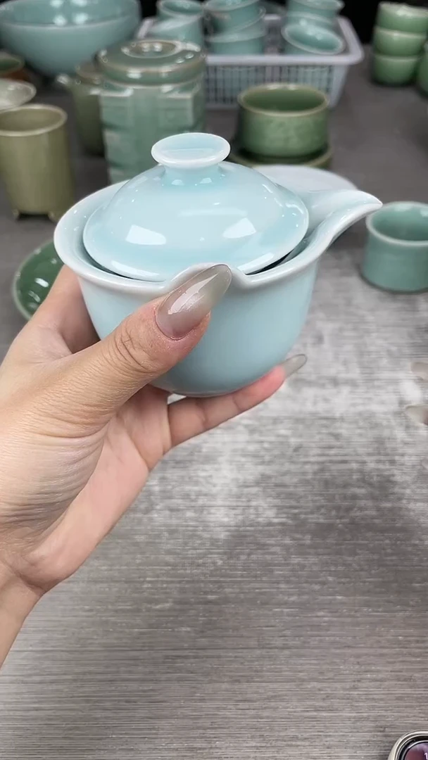 哎呦。这家青瓷不错 哦