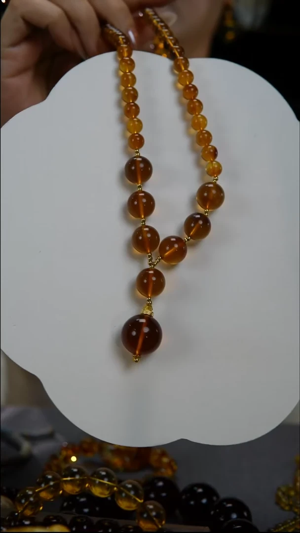 琥珀颈饰未镶嵌天然缅甸琥珀灵草珀（23.13.7.28*2）