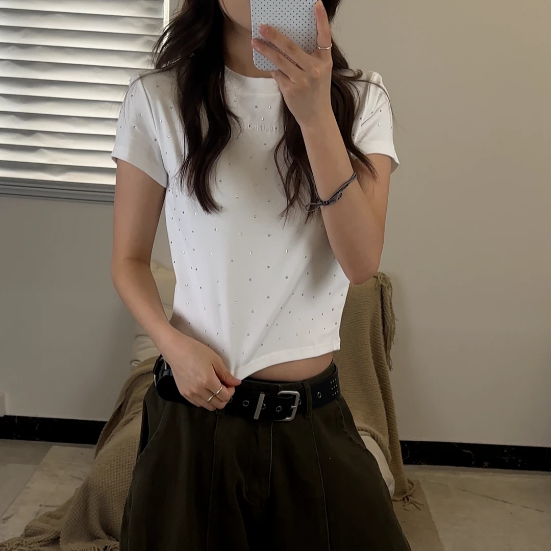 【清】2025夏季韩系烫钻正肩弹力短袖T恤女刺绣短款百搭上衣80713