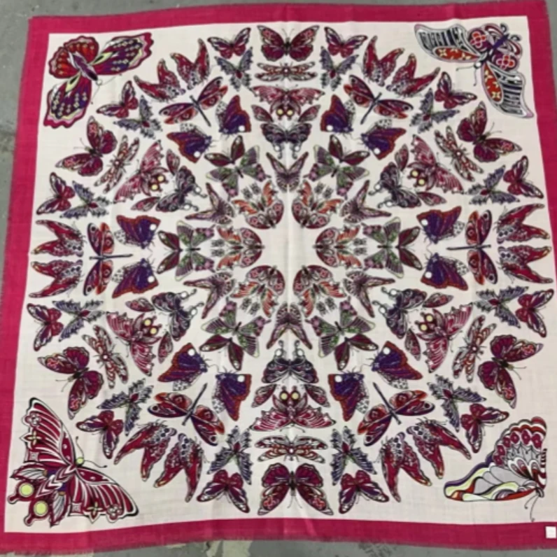 奢凌羊【蝴蝶飞舞】95*95戒指绒女士丝巾春季款羊毛披肩围巾