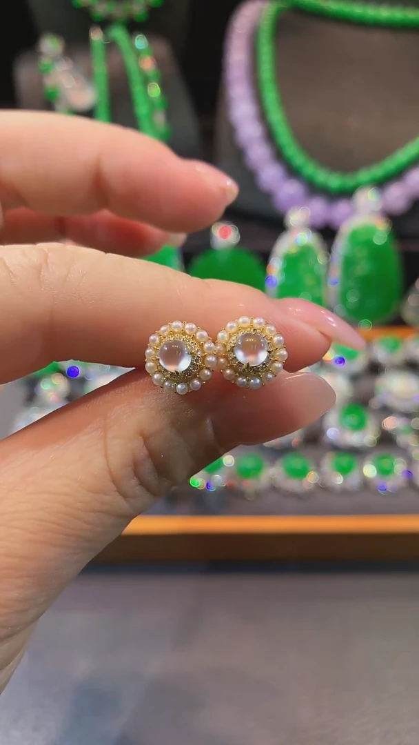 翡翠18K金镶嵌耳饰耳饰