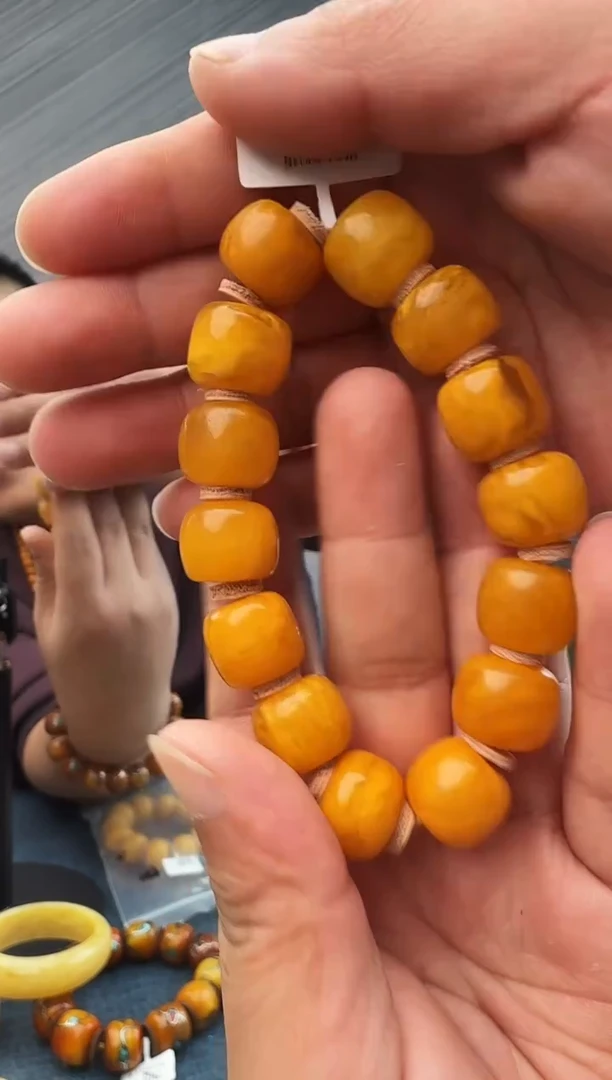 蜜蜡未镶嵌珠宝奇石假一罚十 ，多样性发其一