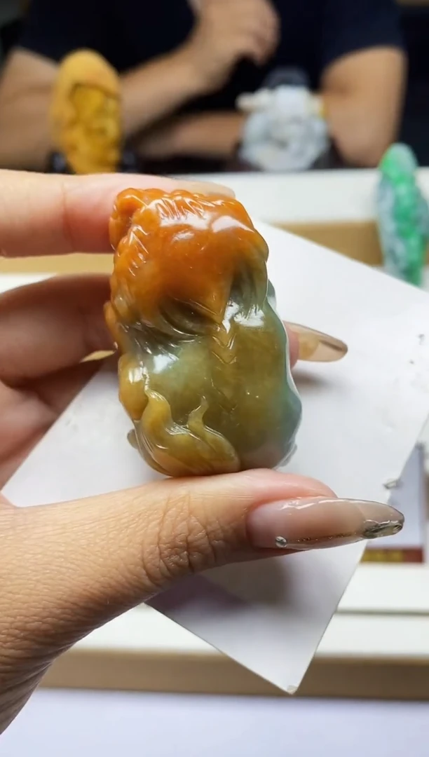 颈饰未镶嵌翡翠翡翠A货