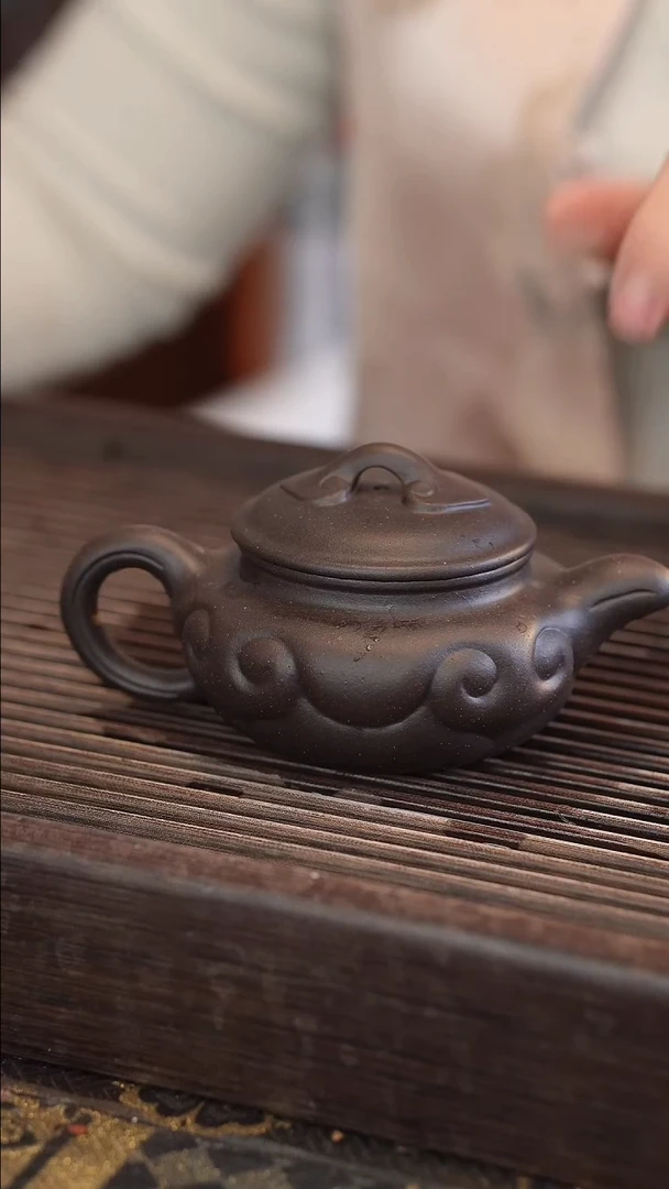 茶壶紫砂如意仿古 黑金砂 半手工 180cc