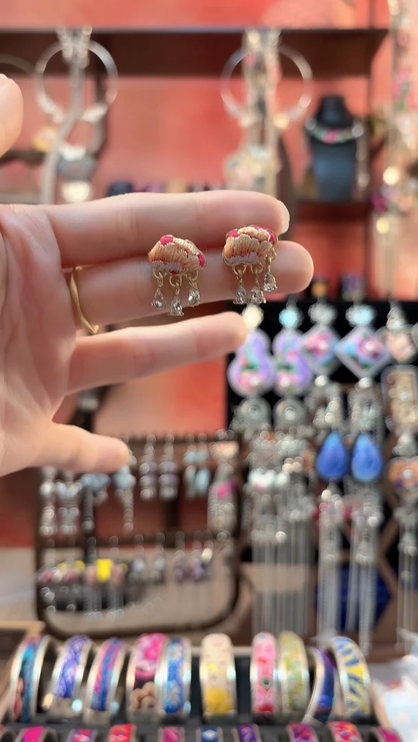 织绣 云织谣民族风精美饰品   222