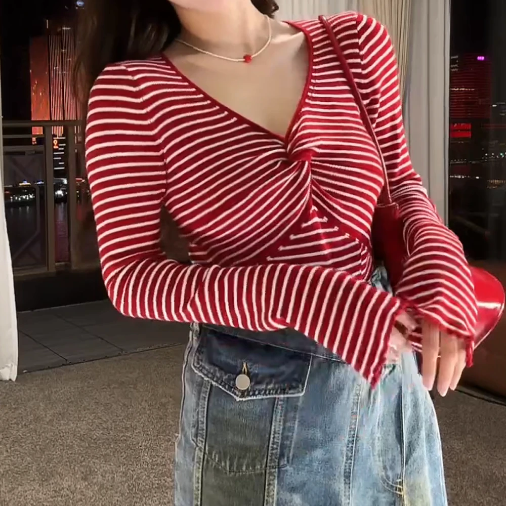 韩版气质交叉v领条纹长袖T恤女紧身短款针织衫辣妹红色上衣V领T恤