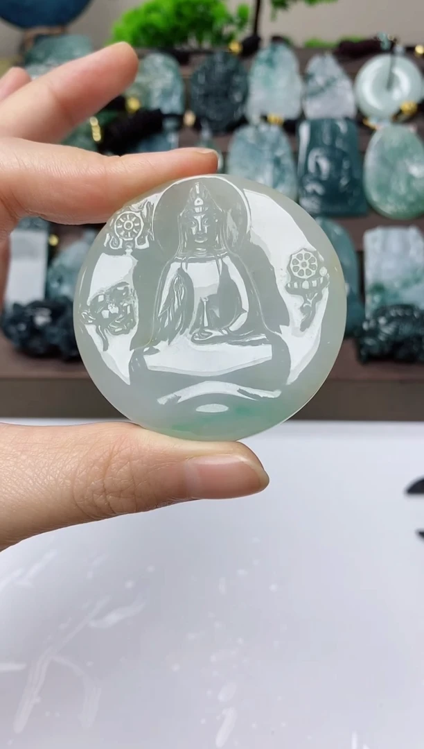 翡翠未镶嵌颈饰