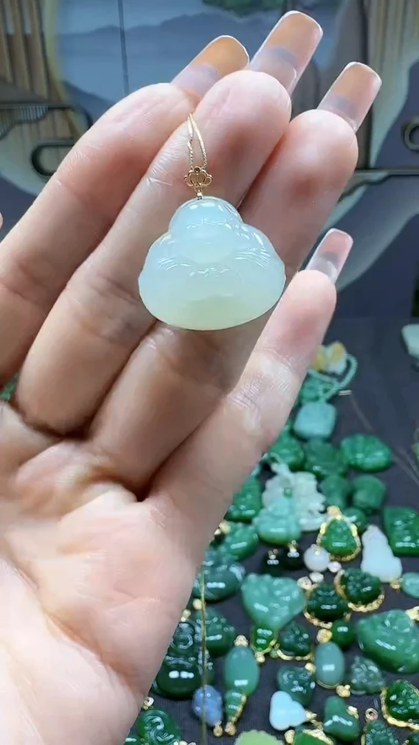 和田玉18K金镶嵌吊坠(不含链)1