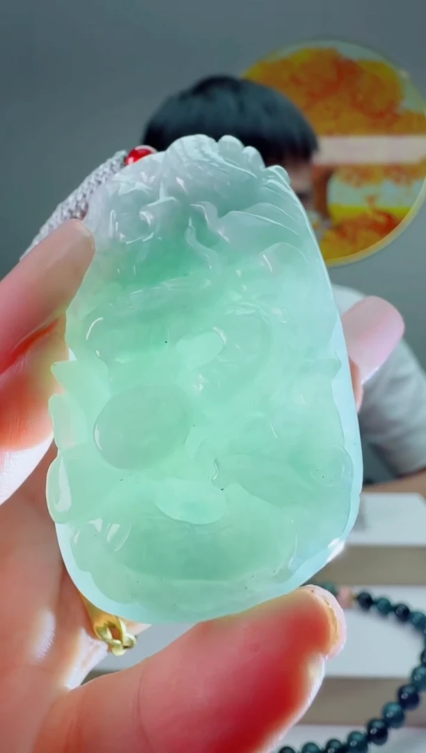 翡翠未镶嵌颈饰111111111