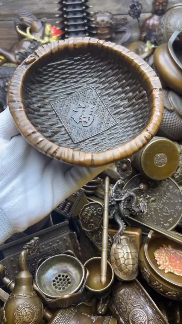 精美铜器，点击下单