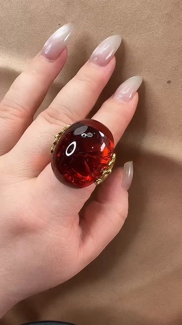 琥珀颈饰未镶嵌戒指