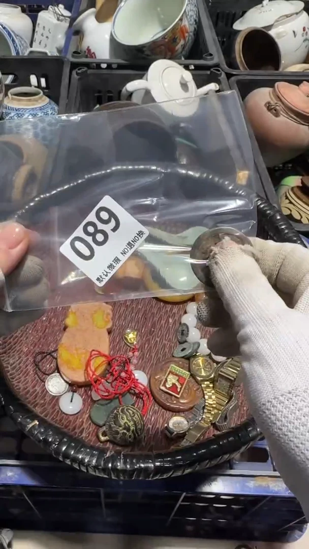 无非金属甜****1亿容工艺品089