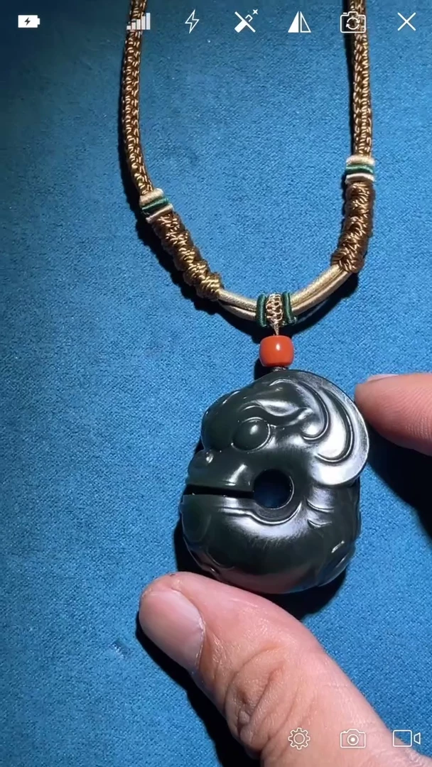 【闪购商品】定制和田玉HZ玉猪龙特色吊坠