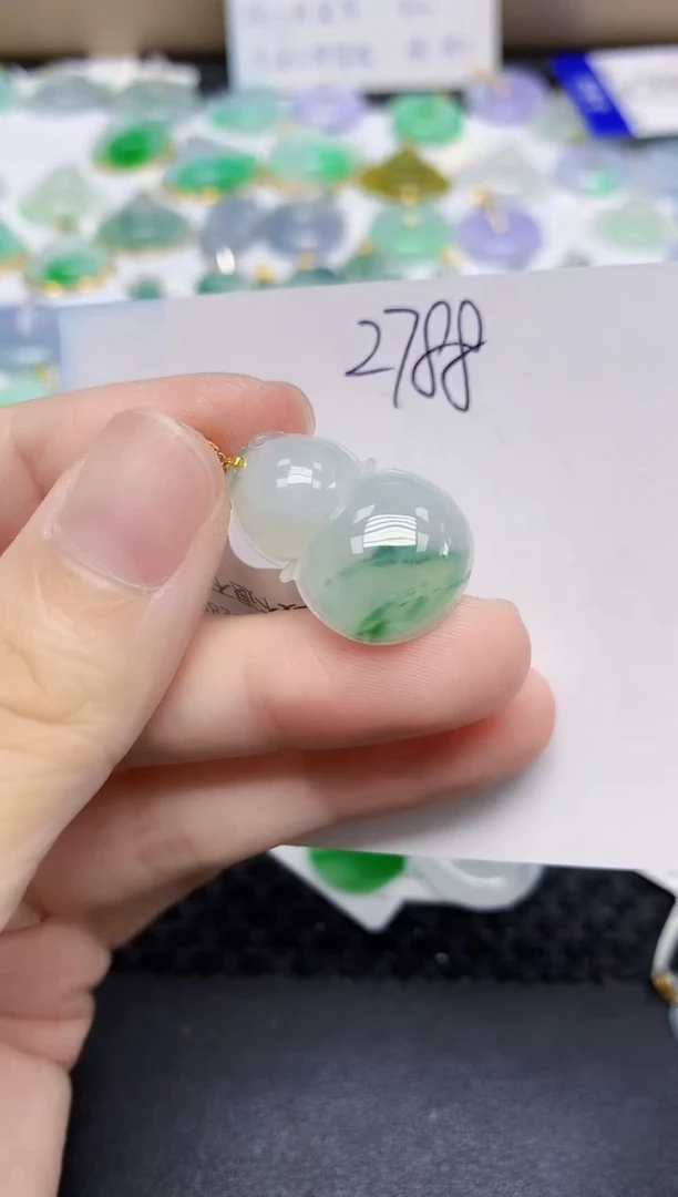 翡翠18K金镶嵌颈饰天然缅甸翡翠A货翡翠百元以上9元证书费自理