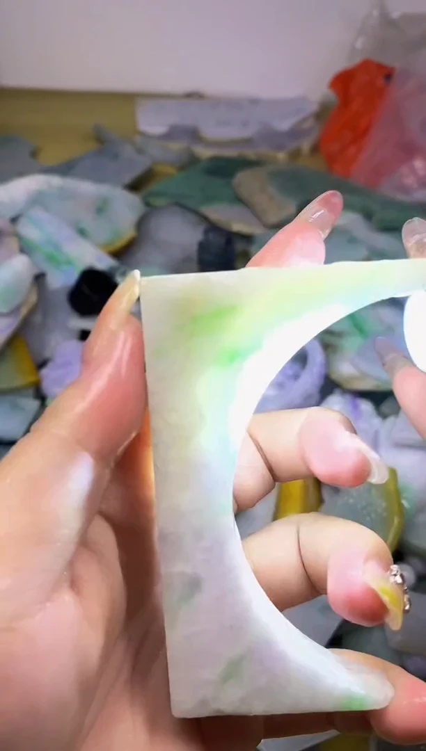 颈饰未镶嵌翡翠定制天然缅甸翡翠A货010