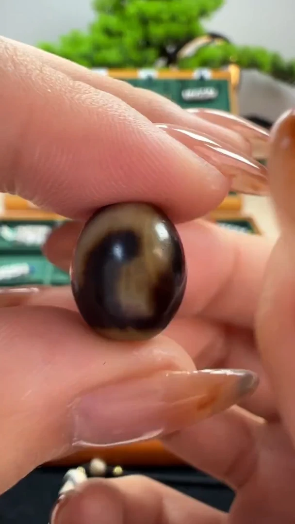 玛瑙/玉髓（覆膜）颈饰未镶嵌4.（微瑕随机发货）