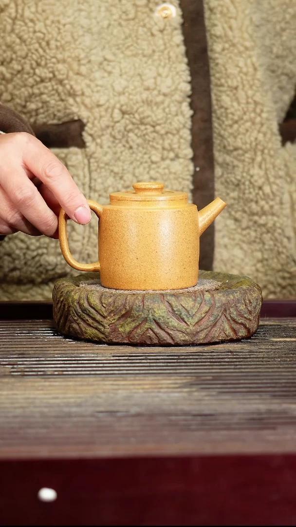 宜兴原矿紫砂壶茶壶宜兴原矿紫砂壶茶壶180C