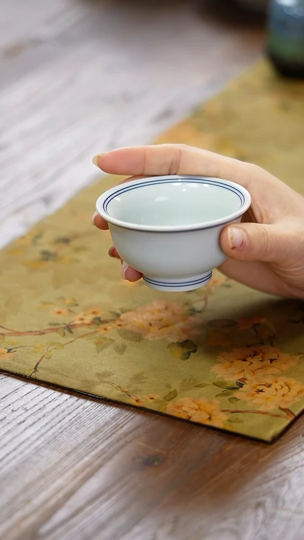 景德镇陶瓷茶器压手
