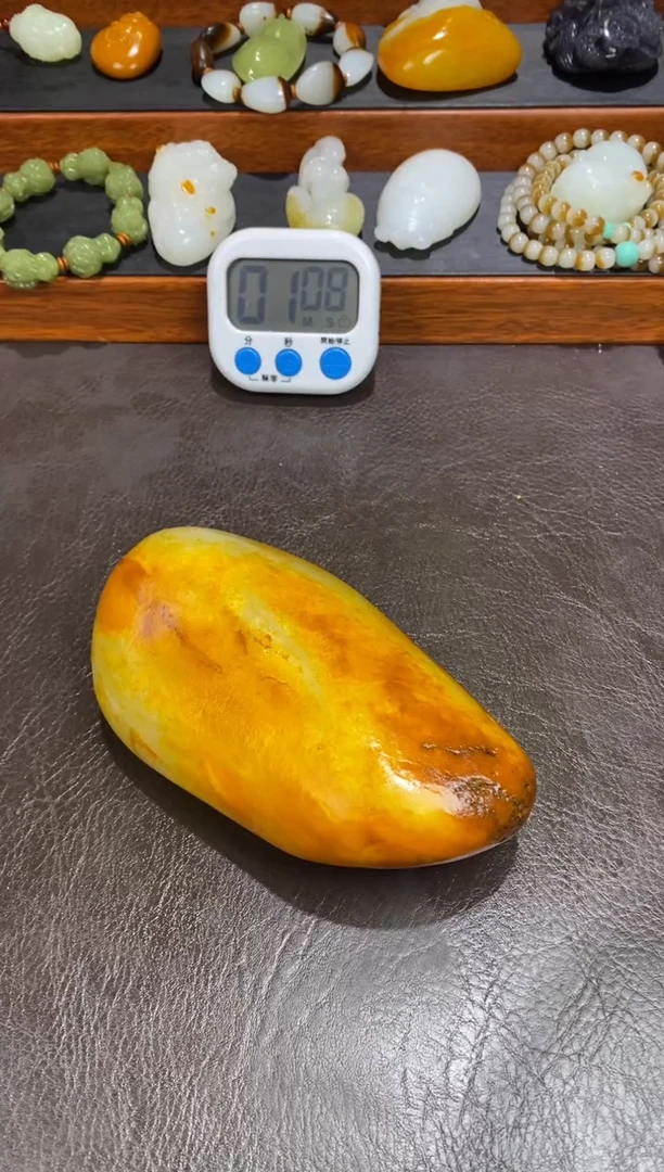 未镶嵌和田玉摆件刘***…和田玉