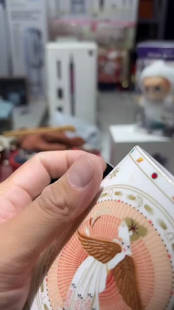 瓷片H****ㅤ名品折扣名品折扣名品折扣@@1