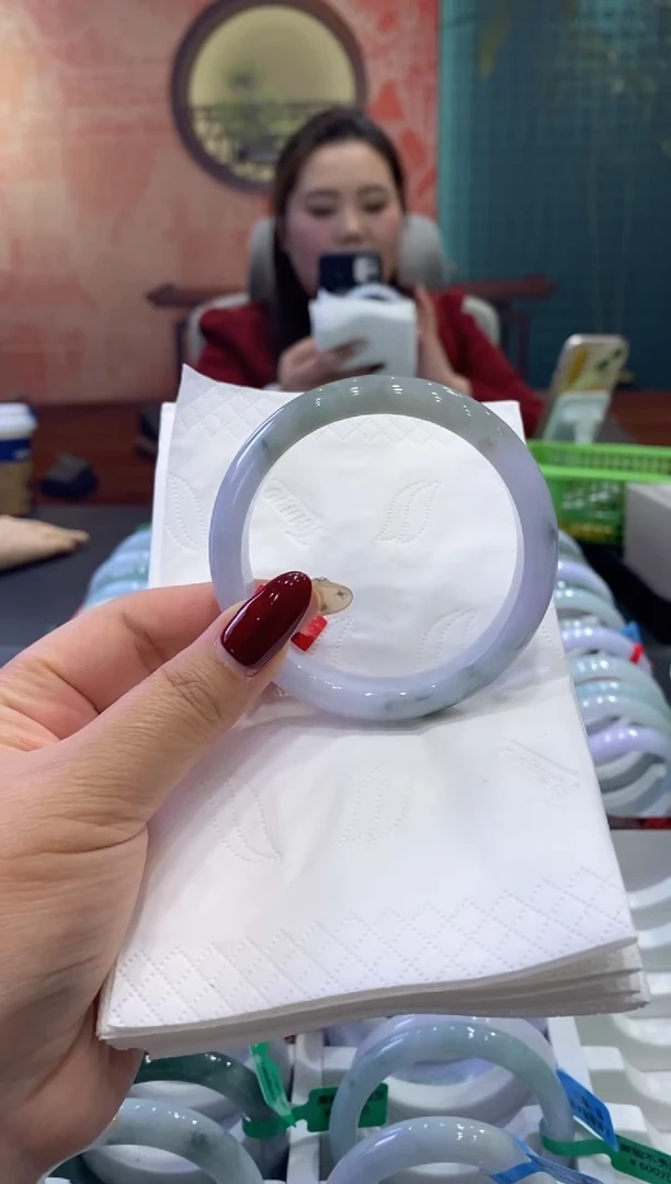 【闪购商品】翡翠手镯未镶嵌多人00018587