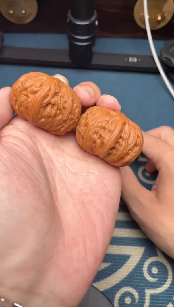 文玩核桃吊坠铁锤妹妹全品39