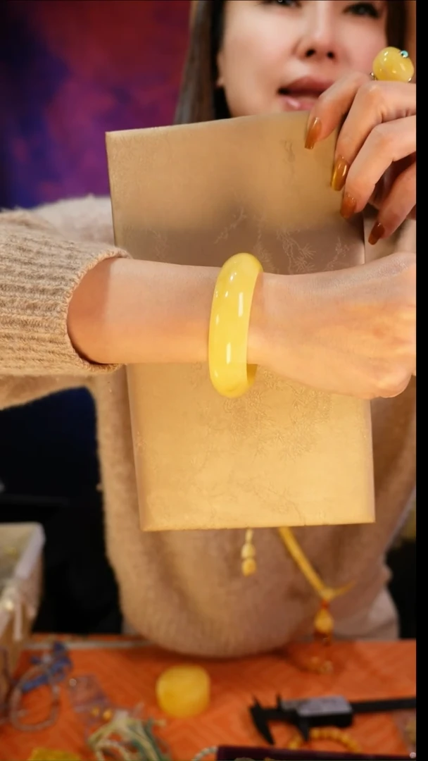 【闪购商品】琥珀手链未镶嵌手串