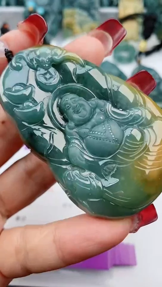 【闪购商品】翡翠颈饰未镶嵌             