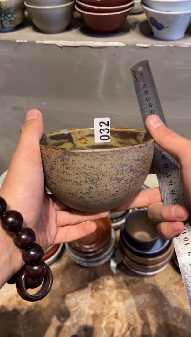 【闪购商品】瓷片32  外陶内棕红手工碗1个