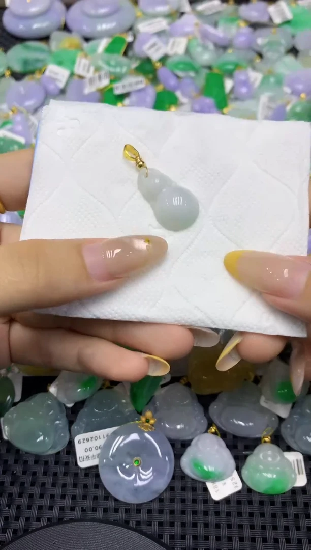 颈饰未镶嵌翡翠天然缅甸翡翠A货