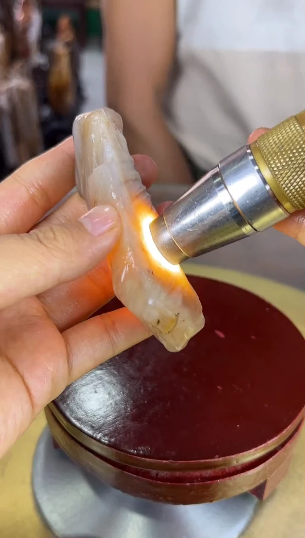 未镶嵌珠宝奇石硅化玉缅甸天然树化玉精品摆件