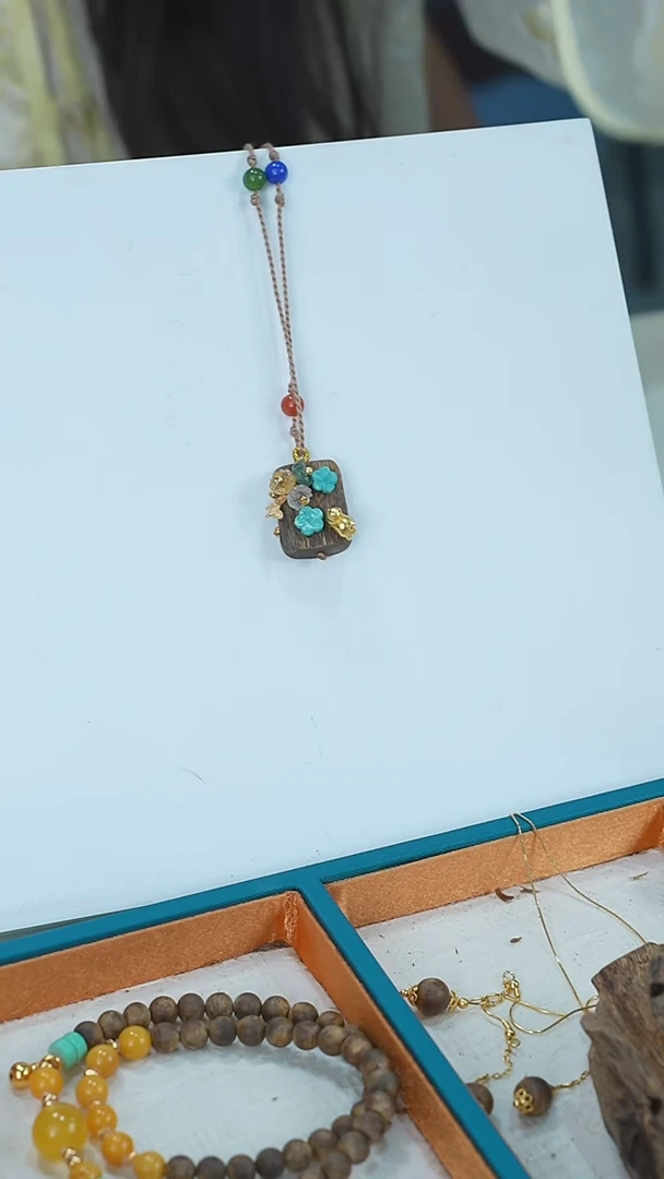 吊坠沉香银S925镀金镶嵌枯木逢春