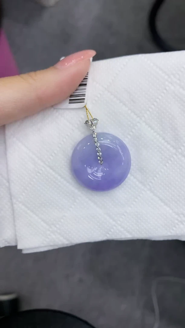 翡翠18K金镶嵌颈饰111111111