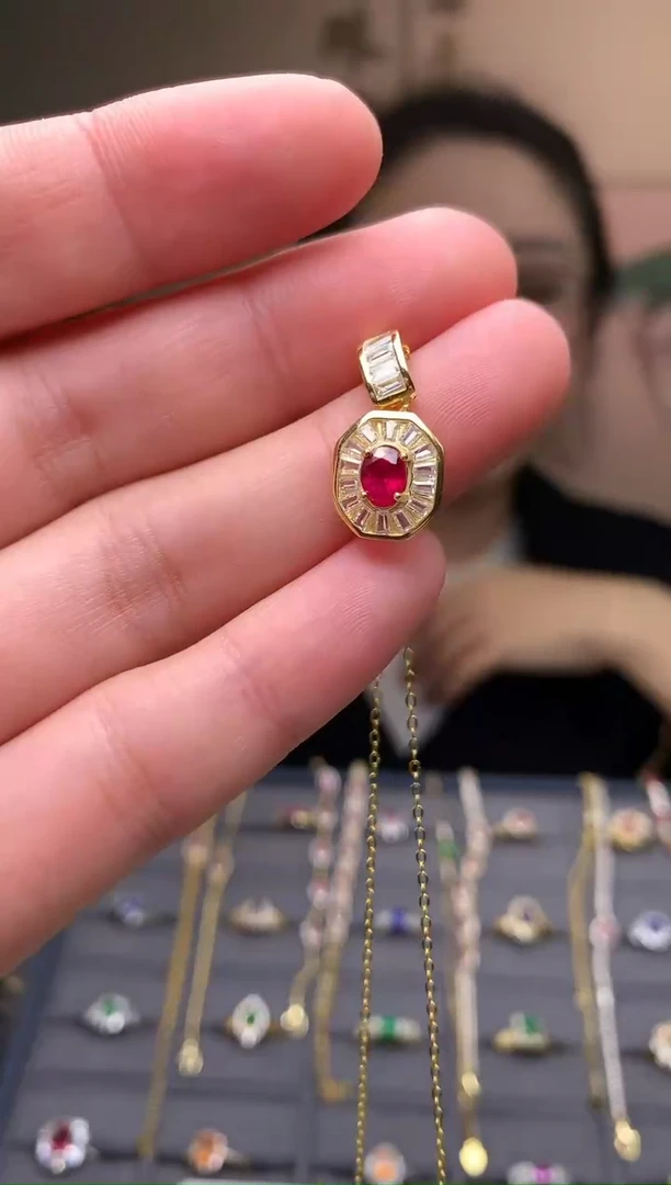 银S925镶嵌颈饰红宝石吊坠