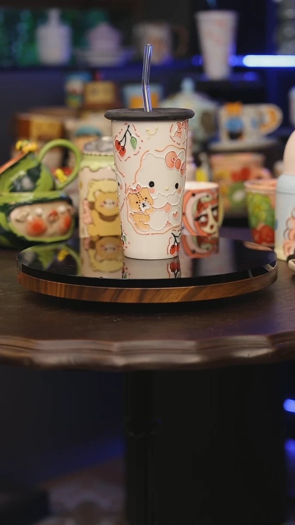 【闪购商品】摆件景德镇釉下彩绘设计师款式陶瓷