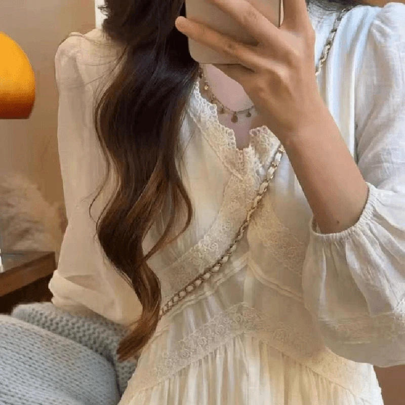 韩版法式长裙长袖V领秋冬季连衣裙晨雾奶酪百搭休闲设计感网红