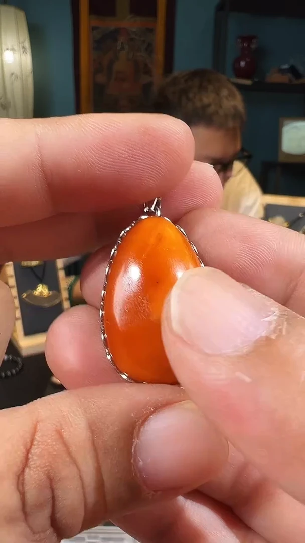 未镶嵌颈饰蜜蜡石膏蜡