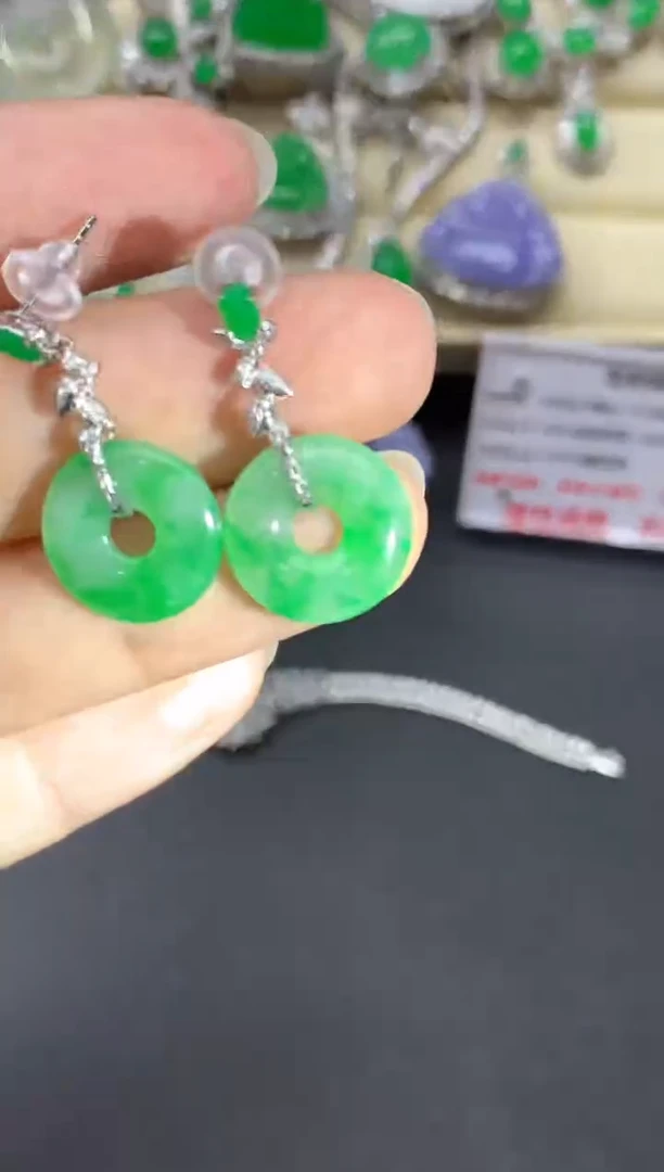 翡翠18K金镶嵌耳饰660-中国好珍宝