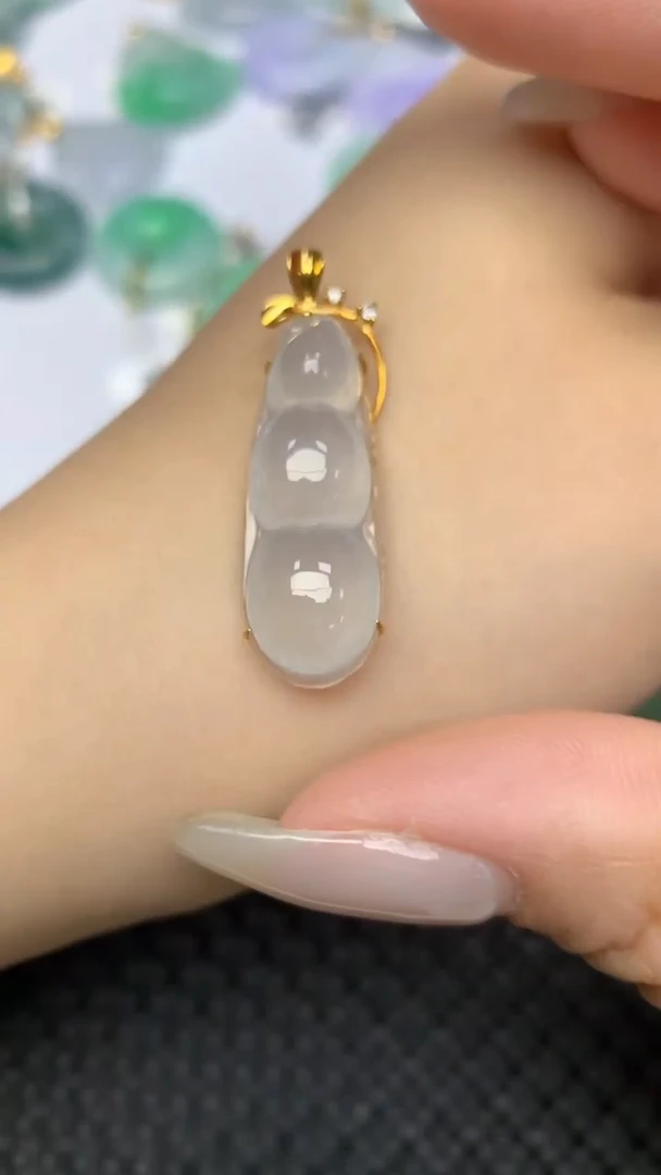 翡翠18K金镶嵌颈饰天然缅甸翡翠a货百元以上9元证书费自理