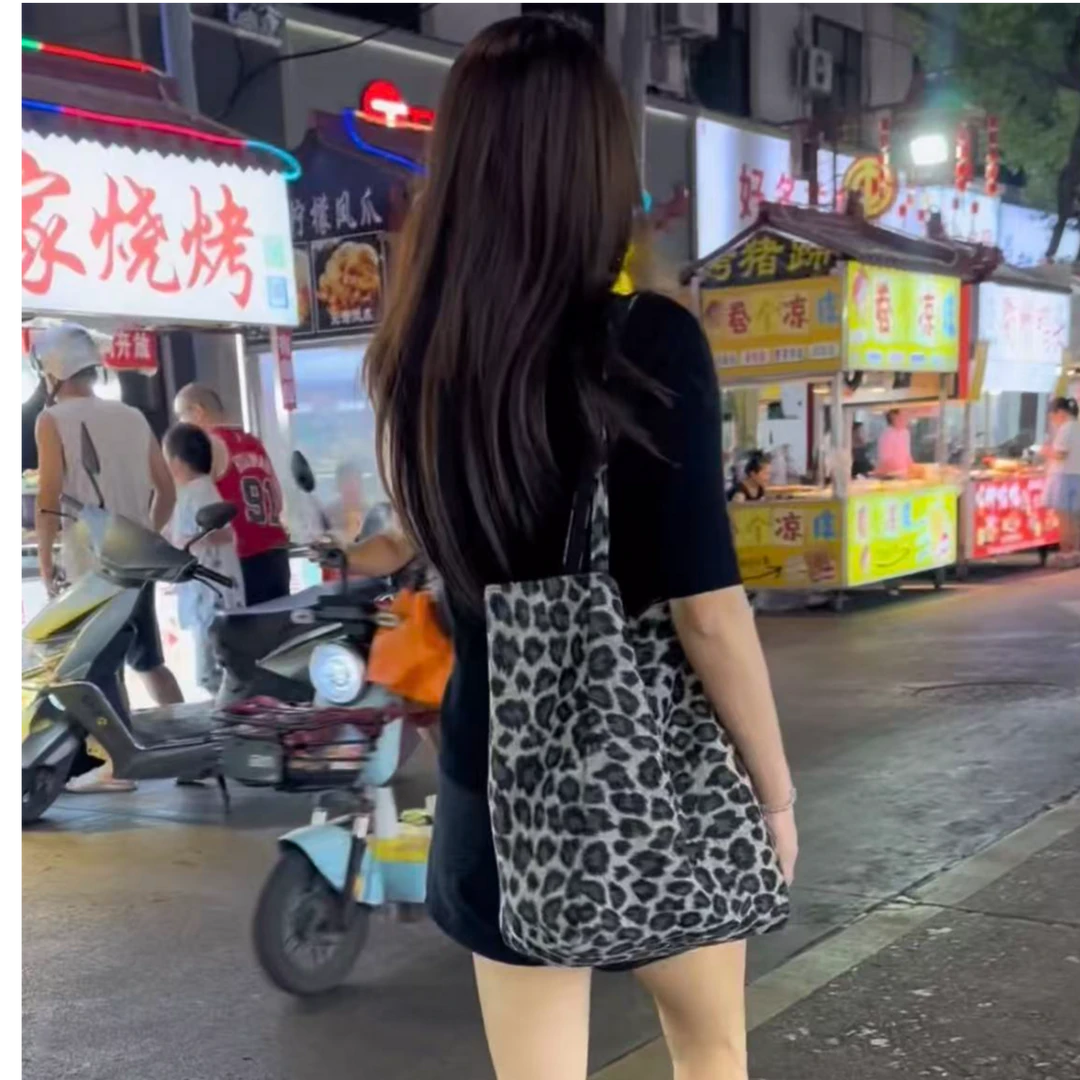 【XIANGYUNGU】豹纹两面单肩包