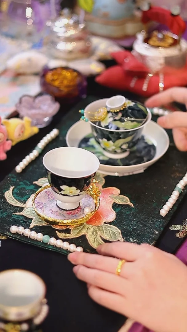 山怂阿卿直播间@@墨黑套组